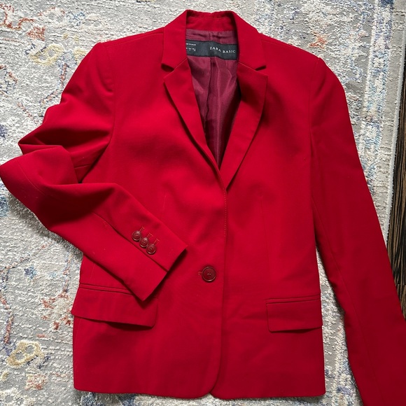 Red blazer - Picture 2 of 5